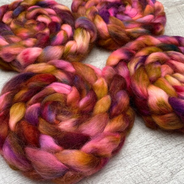 100g Wensleydale hand dyed fibre combed tops. UK
