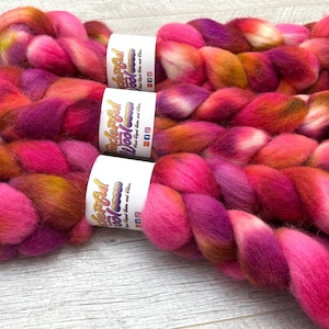 100g Cheviot hand dyed fibre combed tops. UK roving wool