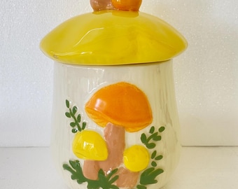Vintage 70’s mushroom yellow ceramic cookie jar kitschy retro collectible kitsch kitchen decor cottagecore