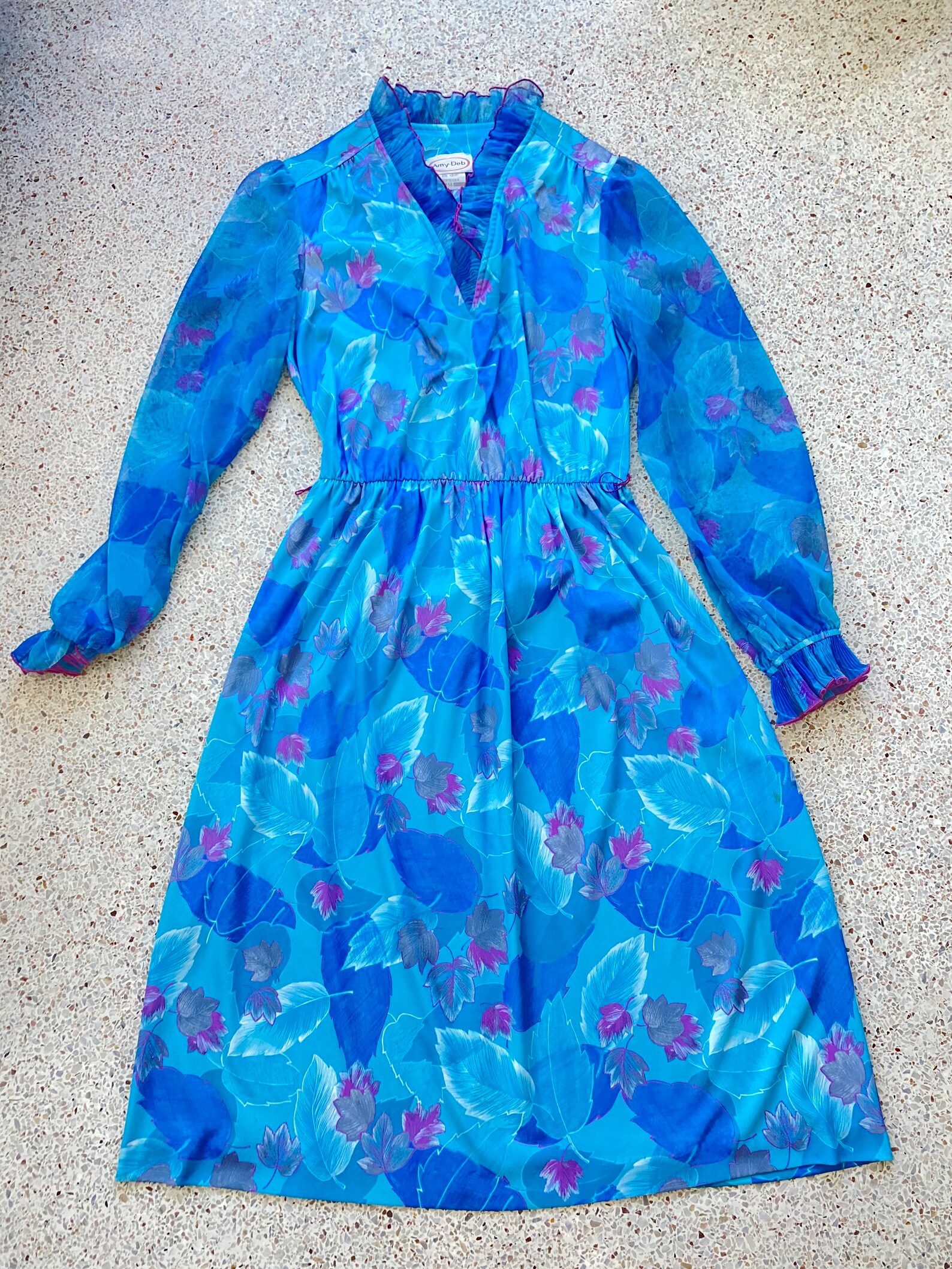 Vintage 70s Plus Size Poly Blue Leaf Print Sheer Long Sleeve Ruffled V ...