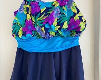 Vintage 80’s/90’s plus size floral bubble top skirted swim dress 42-32-38 52-42-48 1X 2X 3X retro swimsuit bathing suit one piece Volup