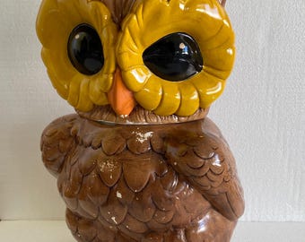 Vintage 50’s 60’s owl cookie jar kitschy retro collectible kitsch kitchen decor cottagecore Shawnee winking Tall