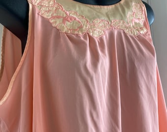 Vintage 50’s plus size pink peach poly satin trim pin up boudoir mod lingerie 1x 3X nightie pajama babydoll tent nightgown
