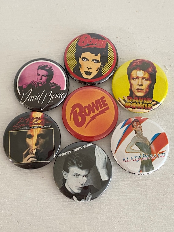 Vintage Y2K set of David Bowie 1” 7 small buttons 