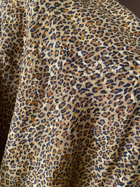 Vintage 80’s plus size silky leopard print satin … - image 9