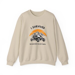 Jag överlevde Hatfield-McCoy-lederna Crewneck-tröja