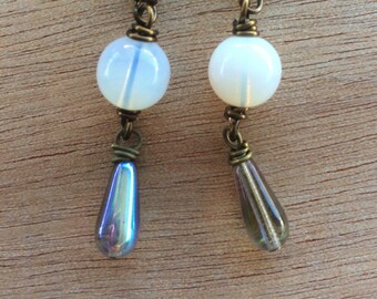 E504 White and Silver Dangle Earrings