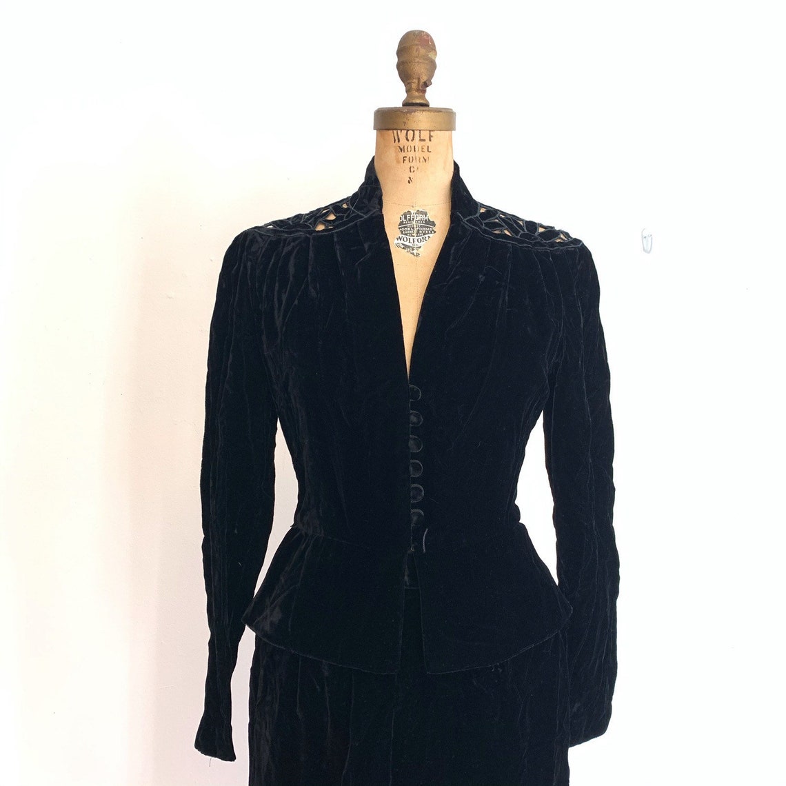 Noir Black Velvet Suit / Vintage Peplum Skirt Suit / 70s Does | Etsy