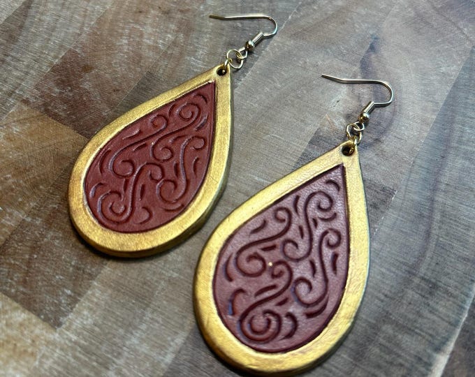 Chestnut Leather Tooled Earrings with Gold Border