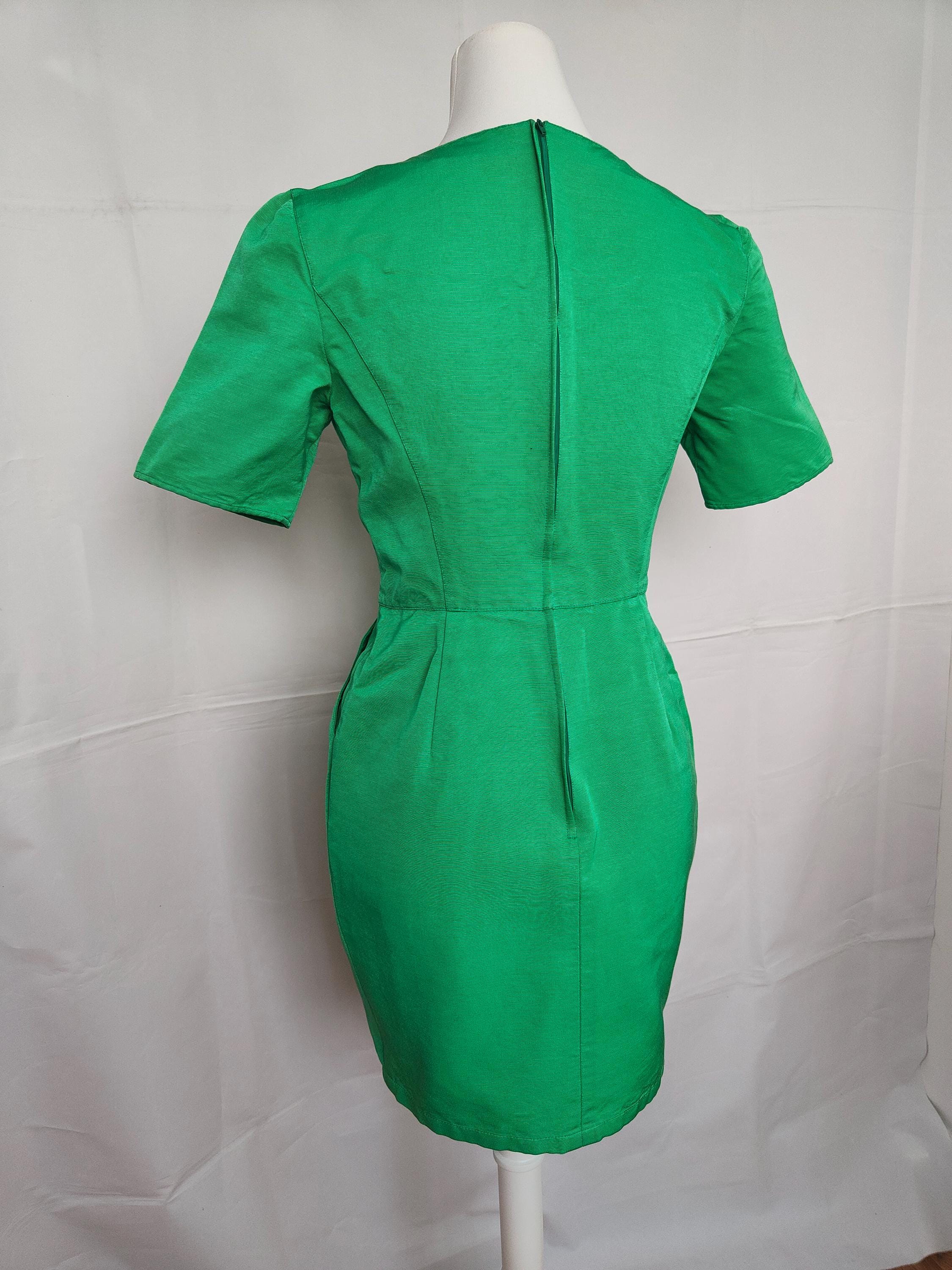 emanuel ungaro green dress Emanuel Ungaro 1985 S/S Dramatic Bow Green Silk Evening Dress –  Featherstone Vintage main image 0