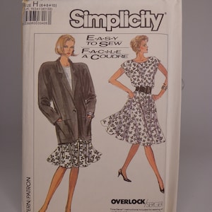 May include: Simplicity sewing pattern cover with two women's outfits. The first outfit is a black jacket with a white and black floral skirt. The second outfit is a white and black floral dress with a black belt. The pattern is for sizes 6, 8, and 10. The text on the cover reads "Simplicity, E-A-S-Y TO SEW, F-A-C-I-L-E A COUDRE, OVERLOCK/SERGER, Time Saver instructions included for sewing on an Overlock/Serger or conventional machine. Instructions "Gagne-Temps" comprises pour couture avec la machine Overlock/Serger ou avec machine à coudre classique."