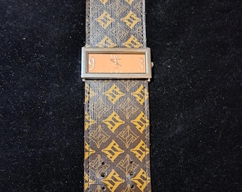 VINTAGE  WATCH