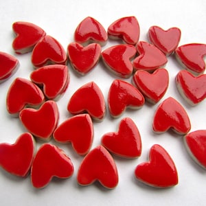 25 tessere di mosaico a forma di cuore, San Valentino rossi fatti a mano, in ceramica, a forma di cuore, ideali per mosaici o biglietti.