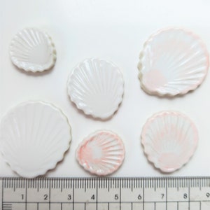 6 keramiska mosaikplattor i blandade storlekar