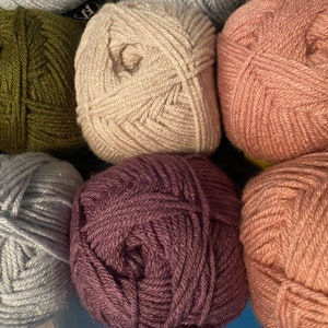 Yarn Spotlight: Lion Brand Heartland - Stacy's Stitches