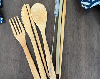 Juego de utensilios de madera natural