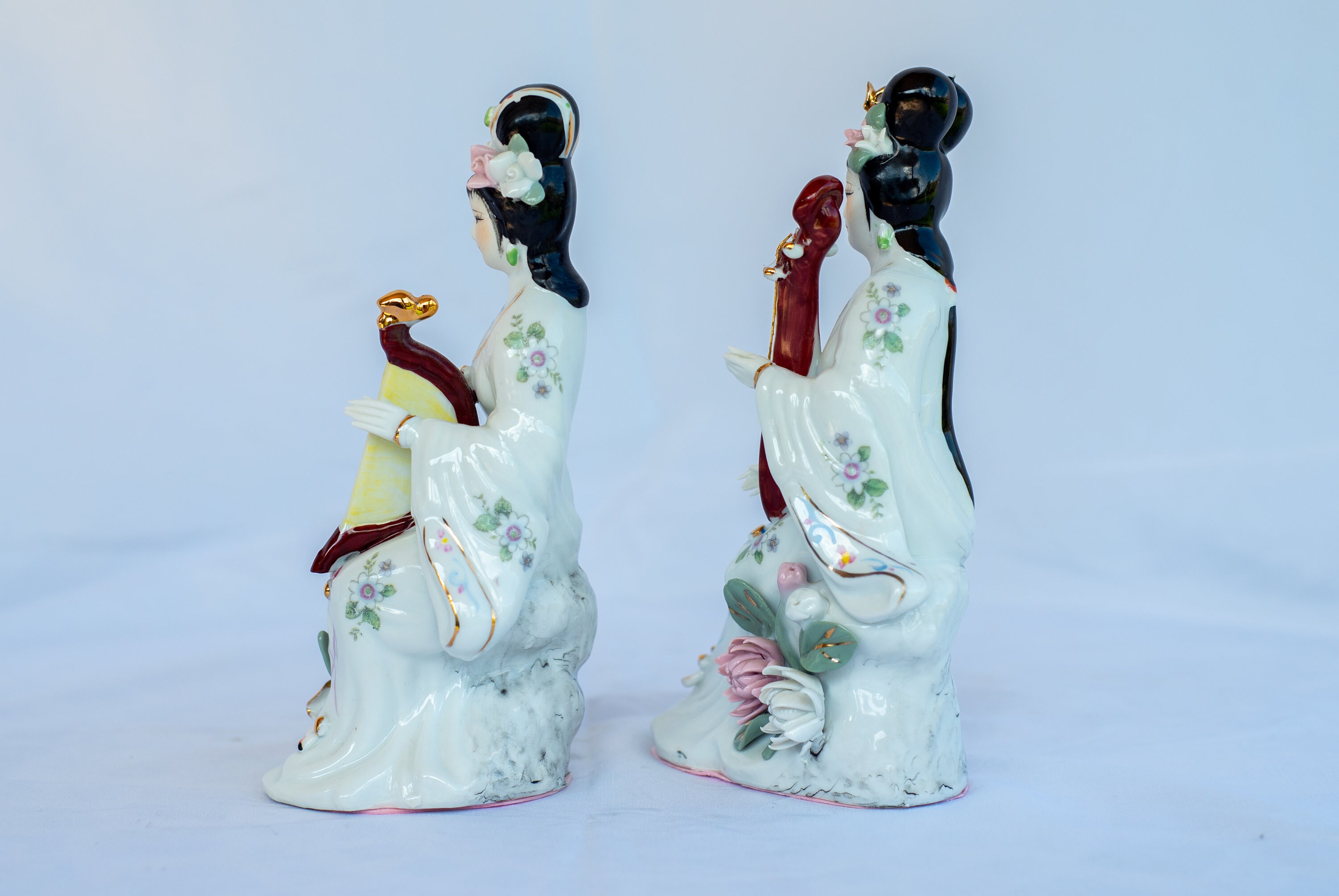 ②陶器　磁器　人形　置物　演奏　女性　演奏する女性　楽器　花　インテリア　オブジェ　コレクション 陶器 人形 オルゴールの通販