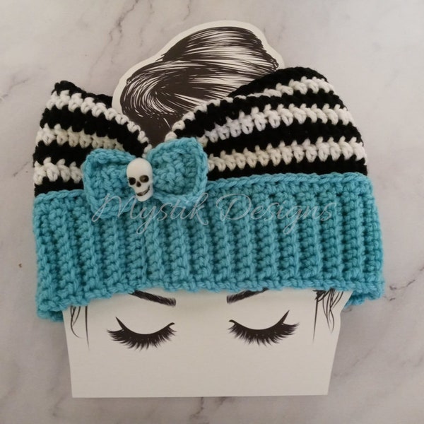 Skully Girlie Headband | Crochet Handmade Earwarmer Ear Warmer Winter Stripes Skull Resin Messy Bun Goth Scene Emo Alt Ready to Ship