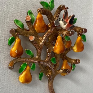 Vintage Cadoro Brooch - Etsy
