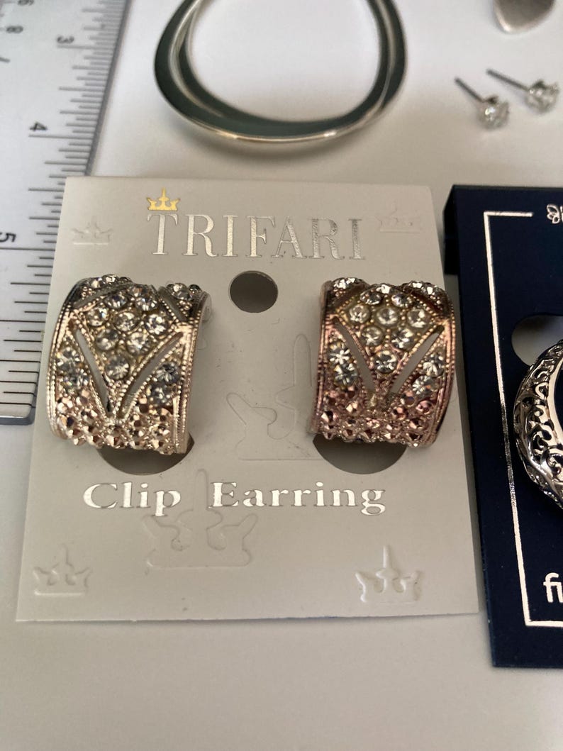 28 Piece Vintage to Modern Boho Jewelry Lot - Includes Brighton, Crown Trifari, Betsy Johnson image 6