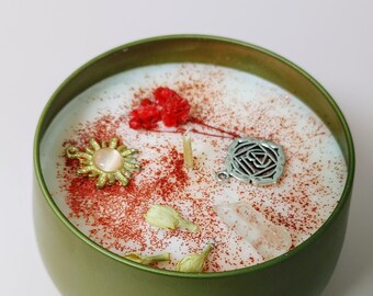 Root Chakra Soy Candle | Sandalwood Vanilla Oil | Clear Quartz | Gold Tin 8 oz