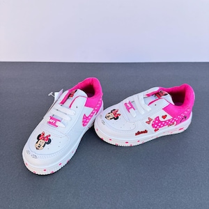 Minnie Mouse toddler shoes