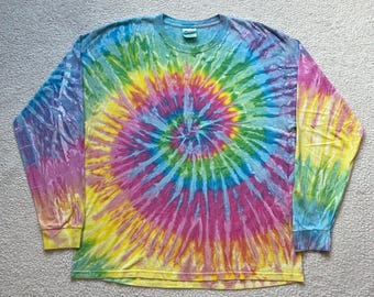 Camiseta vintage de manga larga con efecto tie-dye arcoíris de los 80: gráfico psicodélico hippie (L/XL)