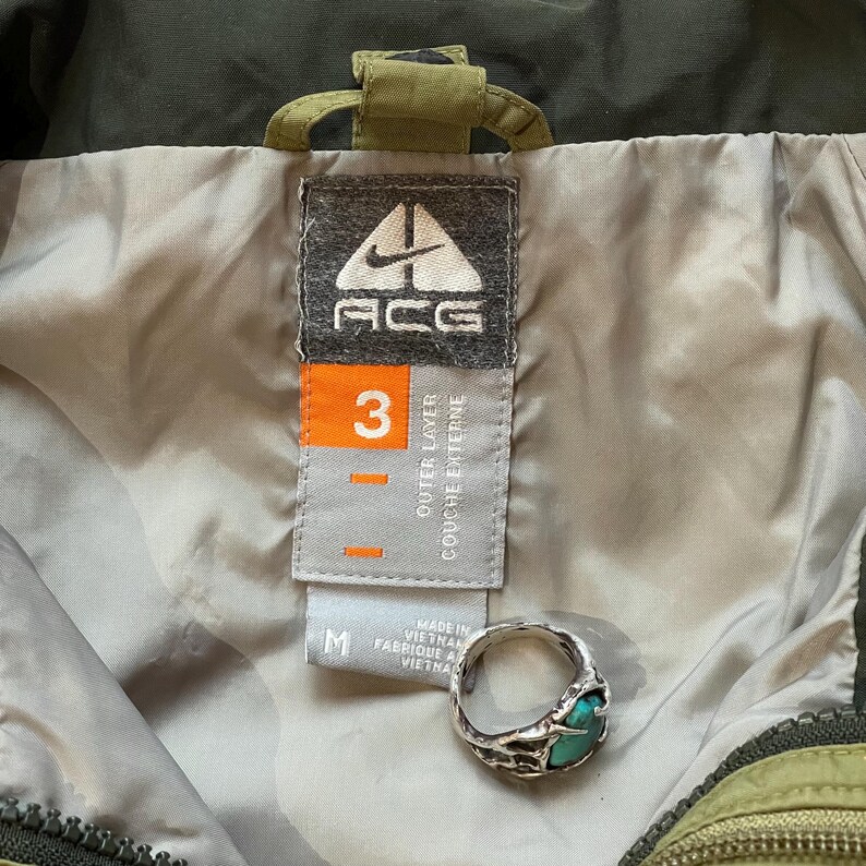 Vintage 90s Nike ACG Cut & Sew Outdoor Utility Tech Cargo Zip up Earth ...