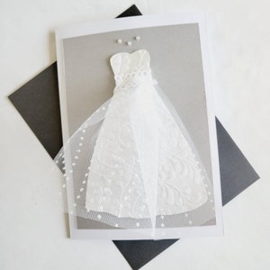 Bruiloft, verloving, bruids, handgemaakte kaart, tule, stof, papier, op maat, kaart, 5*7, zwarte stropdas, jurk, wenskaart, uniek