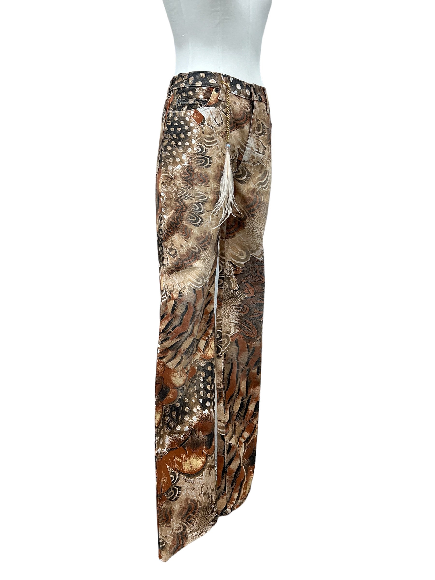 パンツ Roberto Cavalli MORAY EEL PRINT PANTS (QKT210_SZF4905558) Roberto Cavalli Moray Eel Print Pants | italist