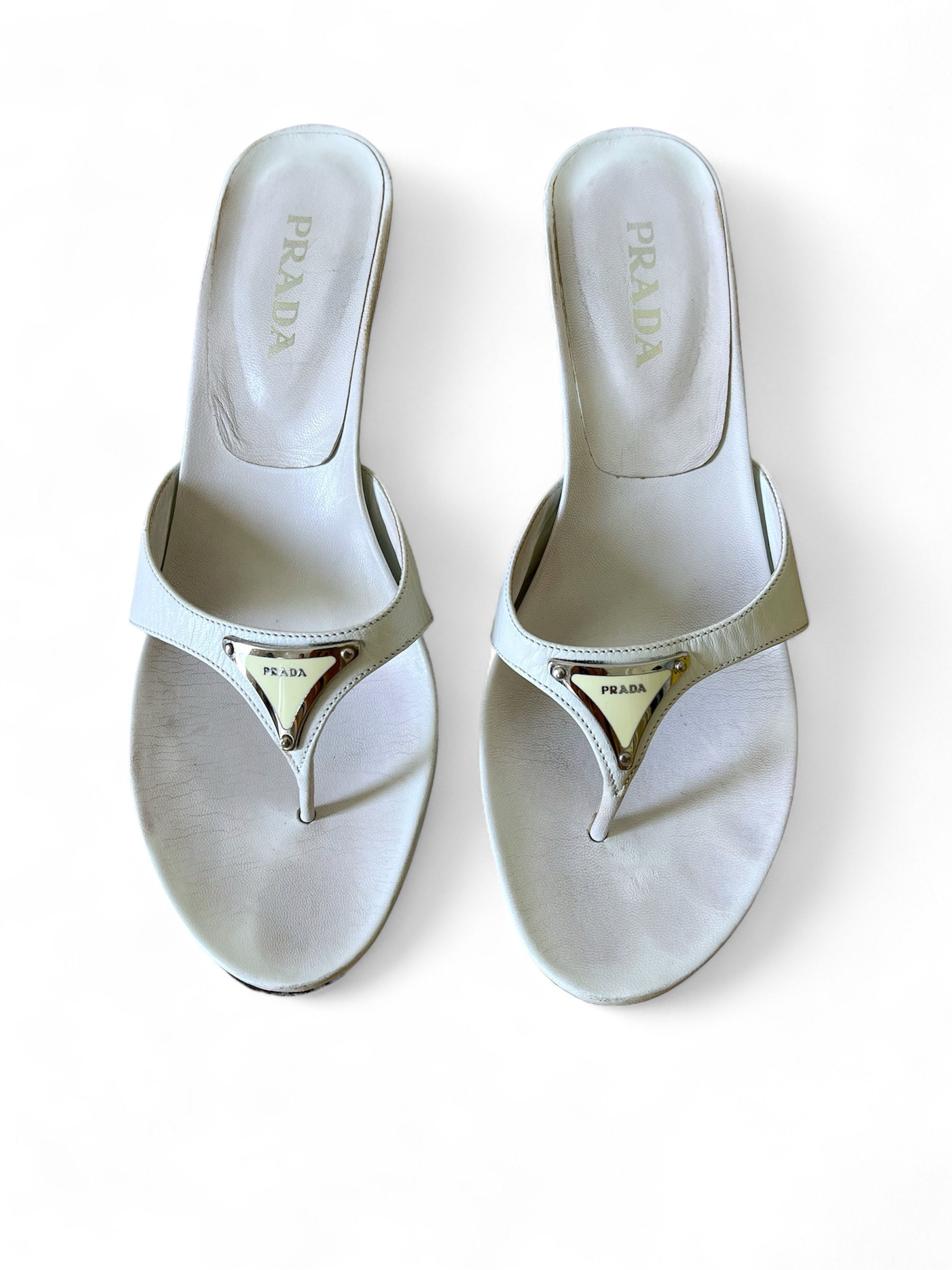 サンダル・ミュール PRADA White Nappa Leather Slippers White Padded Nappa Leather Slides | PRADA