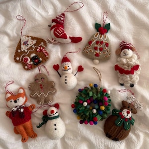 Handgefertigte Filz Fertigprodukte / Weihnachtsserie Filz / Lebkuchenmann / Kranz / Schneemann / Elch / Weihnachtsbaumschmuck / Geschenke
