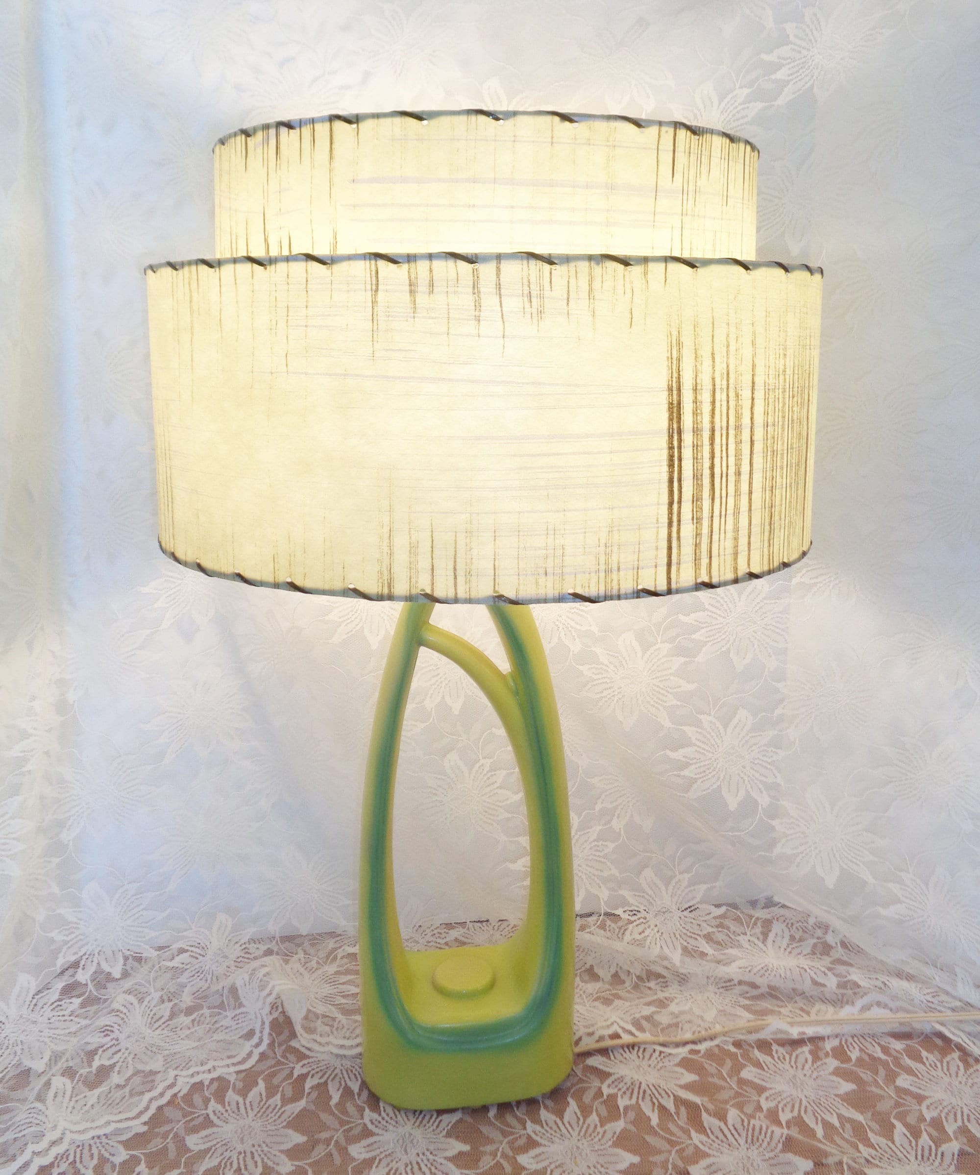 eames table lamp