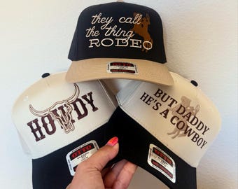 Sombrero de vaquero / Sombrero de vaquera / Sombrero de "Pero papá" / Gorra de béisbol / Vaquera de rodeo / Sombrero de vaquero / Sombrero de HOWDY / Vine por los vaqueros y la cerveza / Cráneo de toro