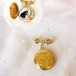 Gold Locket Brooch, Photo Locket Brooch for Mother of the Bride, Photo Locket Brooch for Mother of the Groom, Gold Memorial Photo Brooch Pin