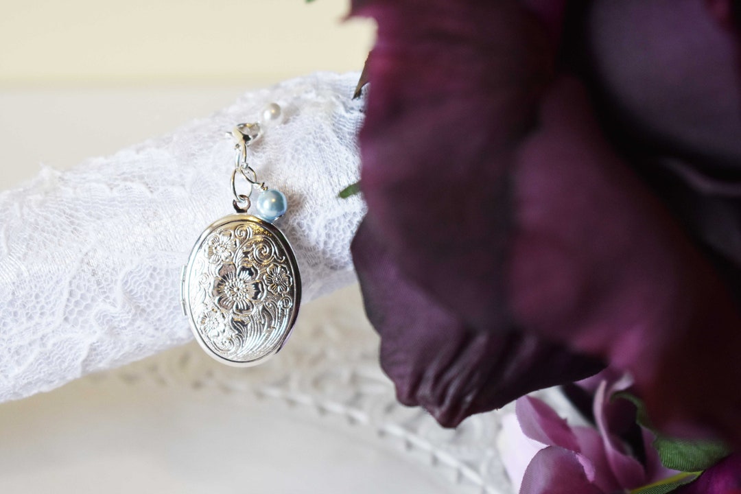 Locket for Bouquet Classic Bride Bouquet Locket for Photo Etsy