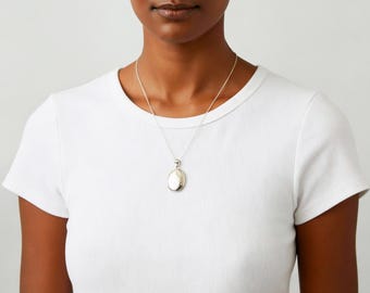 Sterling Silver Oval Locket Necklace: Photo Pendant Jewelry