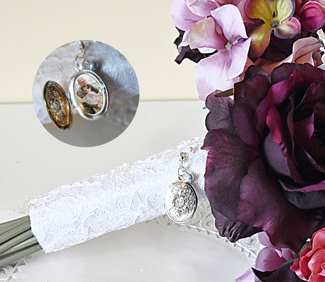 Locket for Bouquet Classic Bride Bouquet Locket for Photo Etsy