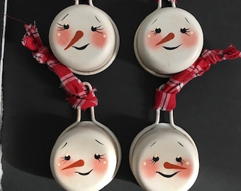 Gobelets à œufs peints à la main Snowmen Set de 4