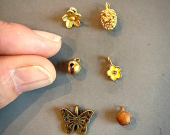 1 Tiny Gold Tone Charm: pendants for Itty Bitty Necklaces or Bracelets