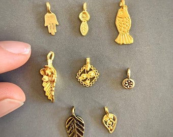 1 Tiny Gold Tone Pendant Charm: pendants to fit an Itty Bitty Necklace or Bracelet