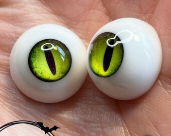 Chronic Art Dolls Green Creature Dragon Eyes for Reborn or BJD dolls **FREE Shipping**