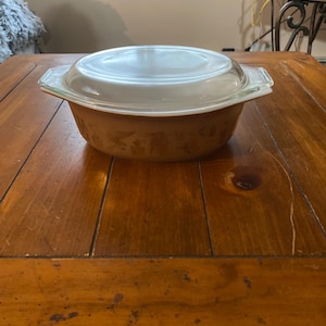 Vintage Pyrex Brown Gold Early American 1.5 QT #043 Oblong Casserole Dish w/lid