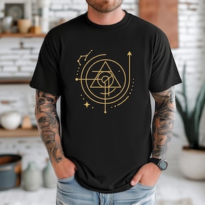 T-shirt Cosmic Tech glyphe Comfort Colors® | T-shirt à circuit imprimé céleste | Chemise dorée à symboles techno | T-shirt graphique Spiritual Blueprint