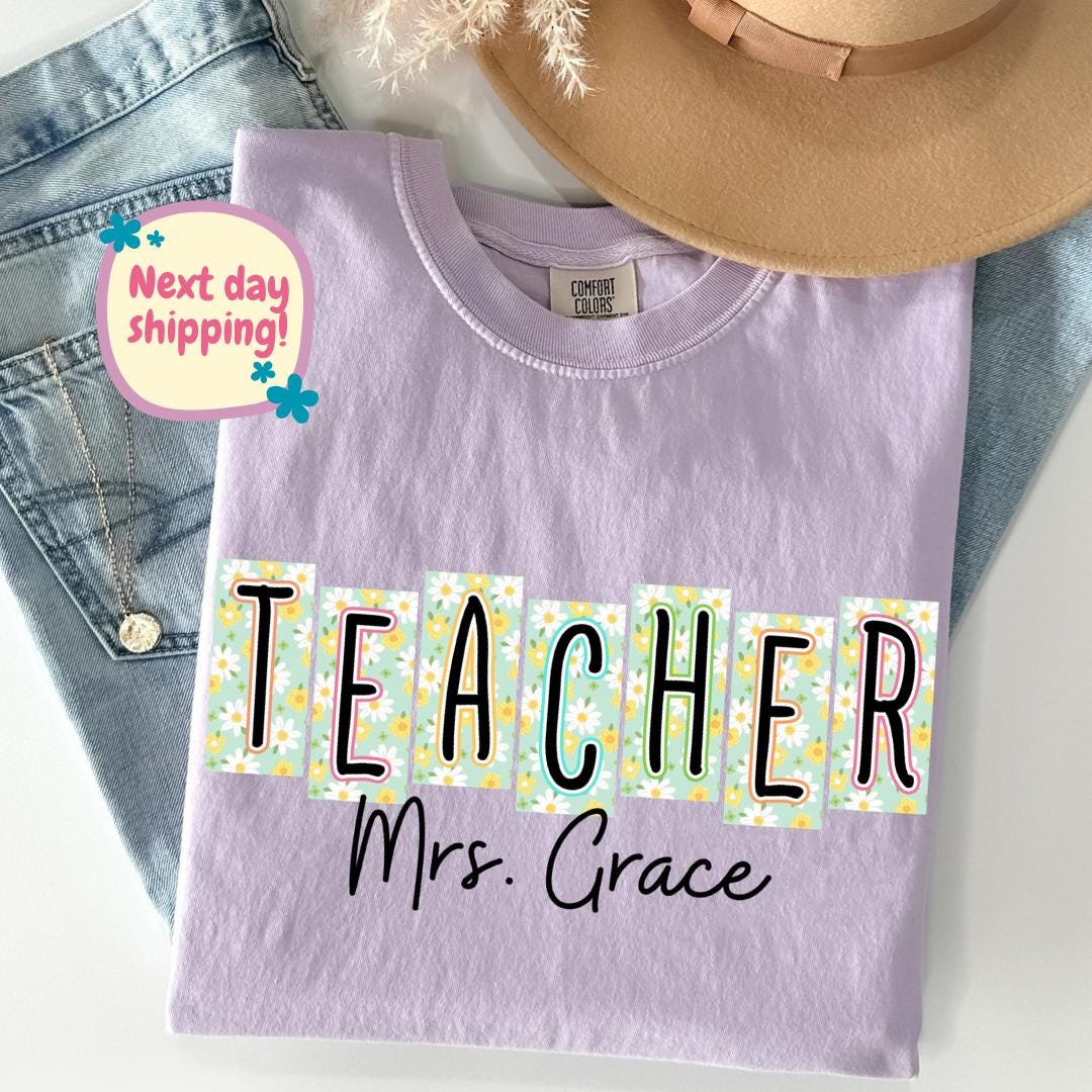 Back to School Teacher Shirt, Custom Teacher Name T-shirt, Preppy Daisy Floral Tee, Retro First Day of School Shirt, Trendy School Girl Tee
