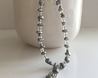 Gray faux pearl and glass bead necklace