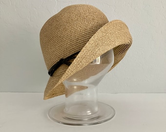 Vintage foldable natural fiber hat - neutral beige brimmed sun hat