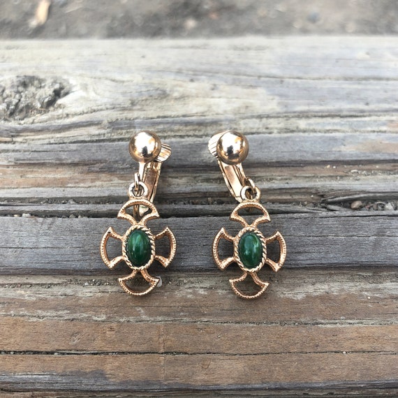 Vintage Avon goldtone and green cross clip-on ear… - image 2
