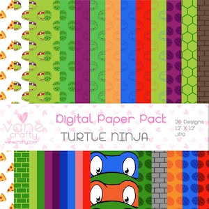Puede incluir: Un paquete de papel digital con 26 diseños con el tema de las Tortugas Ninja. Los diseños incluyen rebanadas de pizza, caras de tortugas y patrones geométricos en varios colores. El papel mide 30,48 cm x 30,48 cm.
