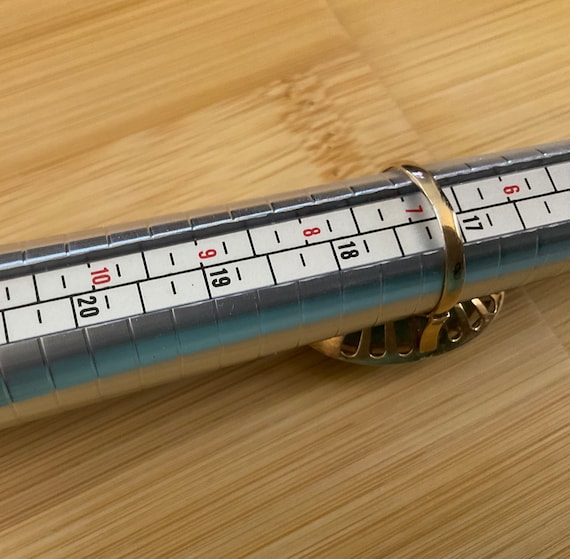 Gorgeous Vintage 14k YG Jadeite Statement Ring - image 6